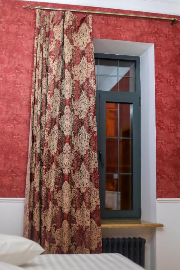 Nur Guest House Гюмри Екстериор снимка