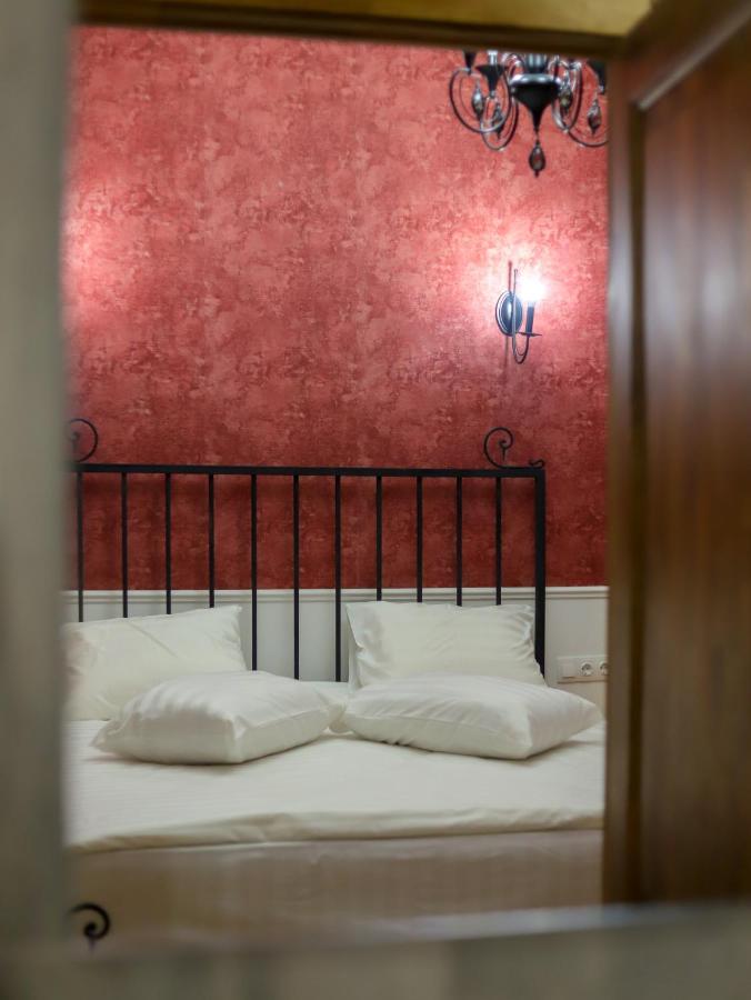 Nur Guest House Гюмри Екстериор снимка